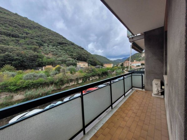 appartamento in vendita a Finale Ligure