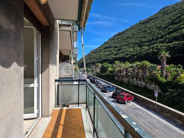 appartamento in vendita a Finale Ligure