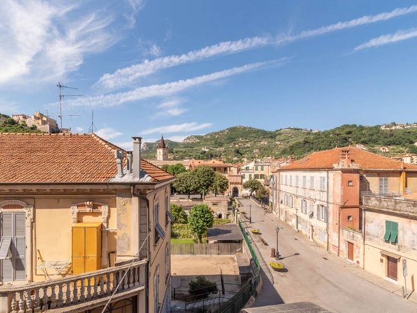appartamento in vendita a Finale Ligure