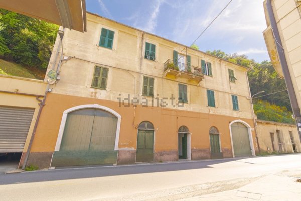 appartamento in vendita a Finale Ligure in zona Perti