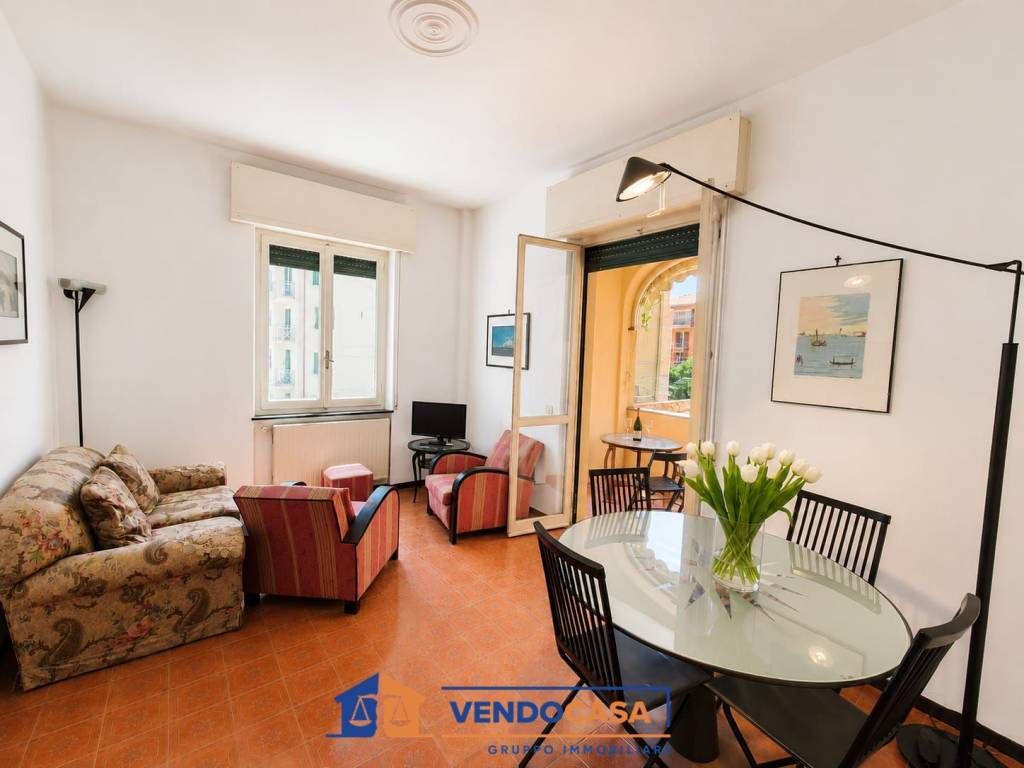 appartamento in vendita a Finale Ligure in zona Varigotti