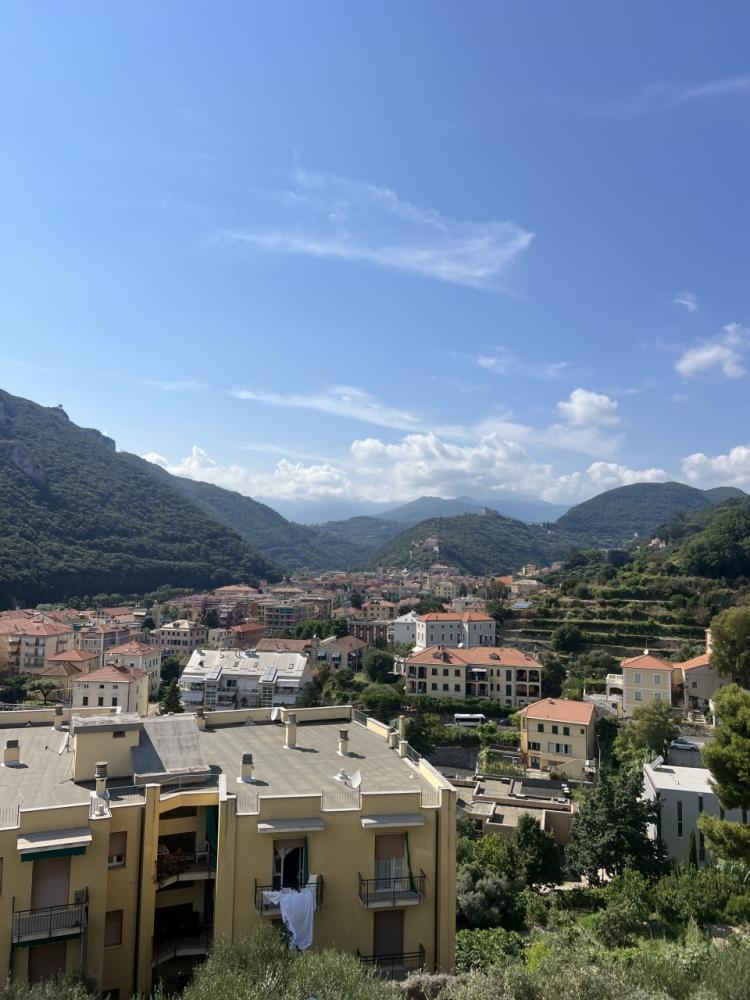 appartamento in vendita a Finale Ligure in zona Perti
