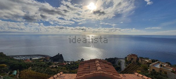 casale in vendita a Finale Ligure in zona Calvisio