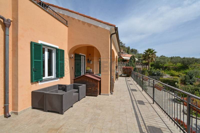casa indipendente in vendita a Finale Ligure in zona Olle
