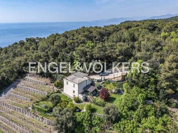 casa indipendente in vendita a Finale Ligure in zona Varigotti