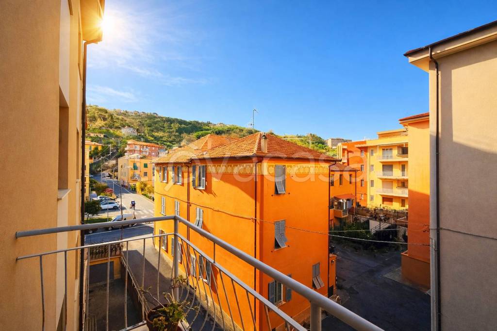 appartamento in vendita a Finale Ligure