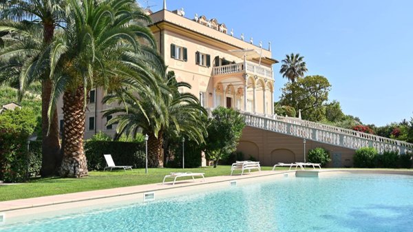 appartamento in vendita a Finale Ligure in zona Calvisio
