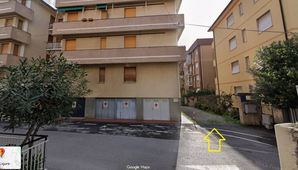locale di sgombero in vendita a Finale Ligure