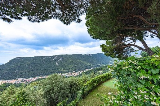casa indipendente in vendita a Finale Ligure
