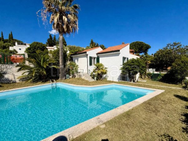 casa indipendente in vendita a Finale Ligure