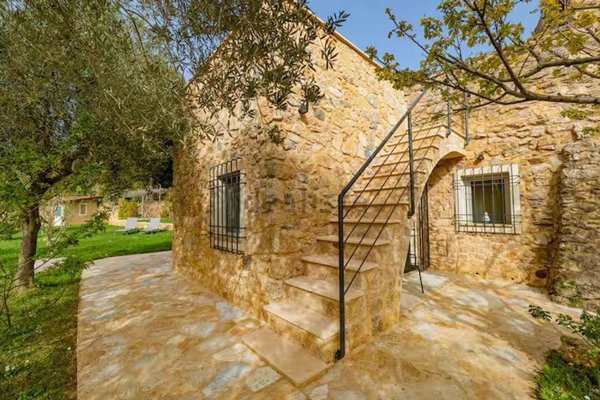 casa indipendente in vendita a Finale Ligure