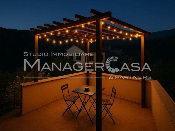 casa indipendente in vendita a Finale Ligure in zona Calvisio