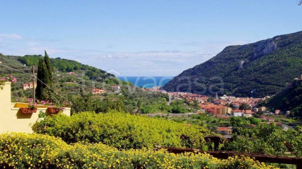 casa indipendente in vendita a Finale Ligure in zona Perti