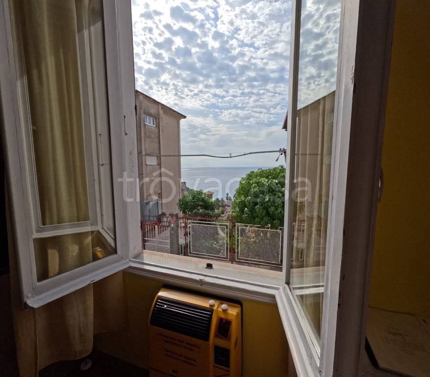 appartamento in vendita a Finale Ligure