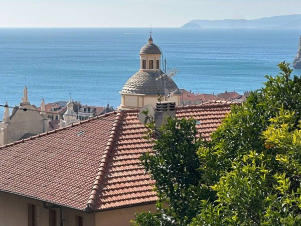 appartamento in vendita a Finale Ligure