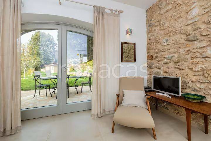 casa indipendente in vendita a Finale Ligure in zona Calvisio