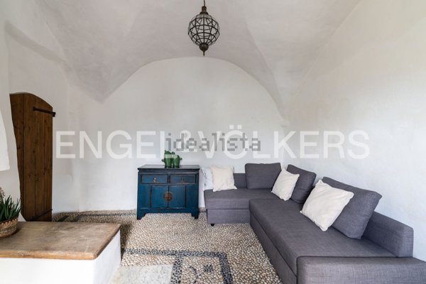 casa indipendente in vendita a Finale Ligure in zona Varigotti