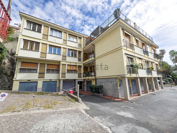 appartamento in vendita a Finale Ligure