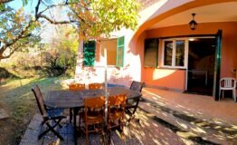 casa indipendente in vendita a Garlenda