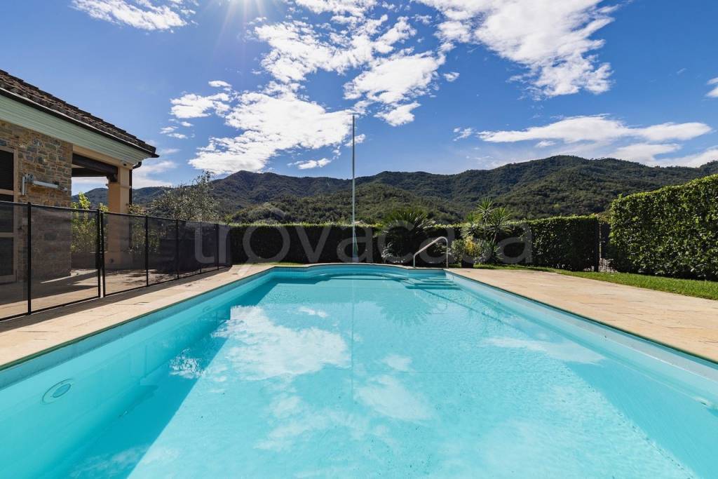 casa indipendente in vendita a Garlenda