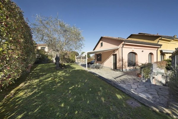 casa indipendente in vendita a Garlenda