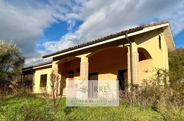 casa indipendente in vendita a Garlenda