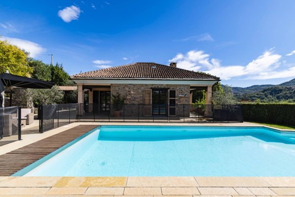 casa indipendente in vendita a Garlenda