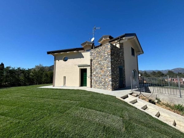 casa indipendente in vendita a Garlenda