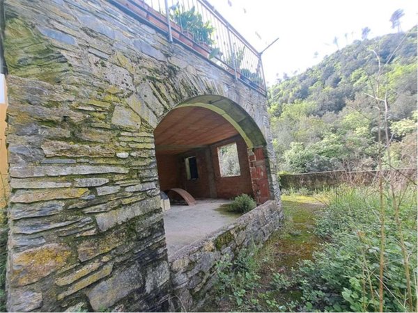 casa indipendente in vendita a Garlenda