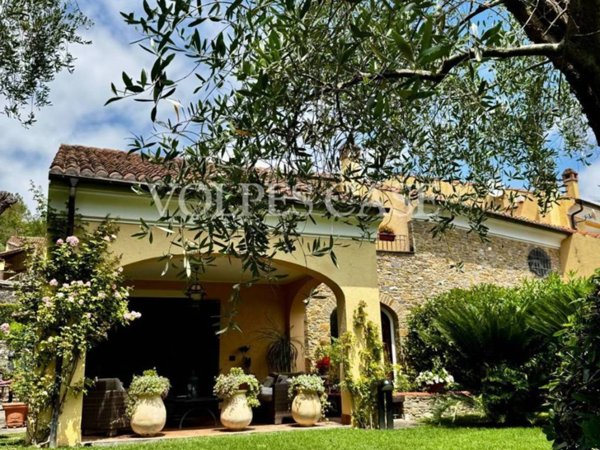 casa indipendente in vendita a Garlenda in zona Castelli