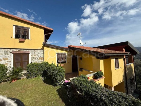 casa indipendente in vendita a Garlenda in zona Paravenna