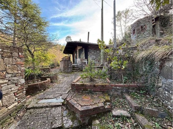 casa indipendente in vendita a Garlenda