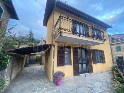 casa indipendente in vendita a Garlenda