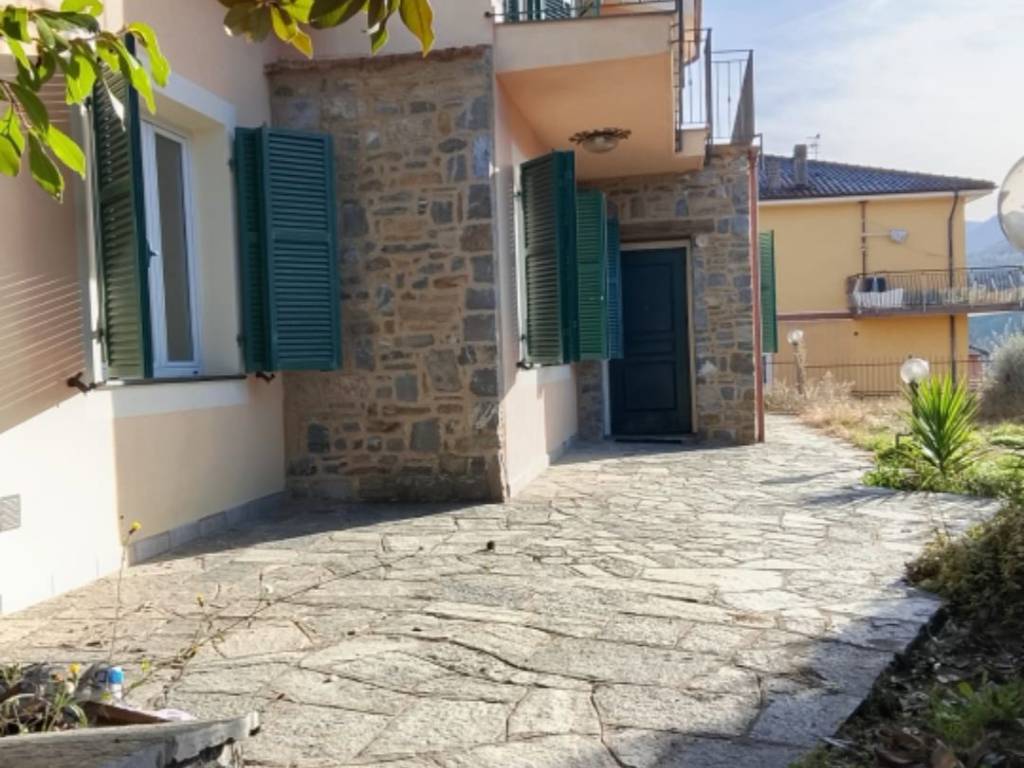 casa indipendente in vendita a Garlenda