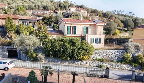 casa indipendente in vendita a Garlenda