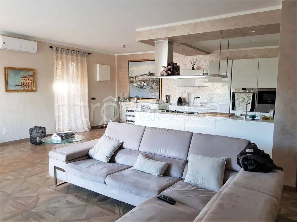 casa indipendente in vendita a Garlenda