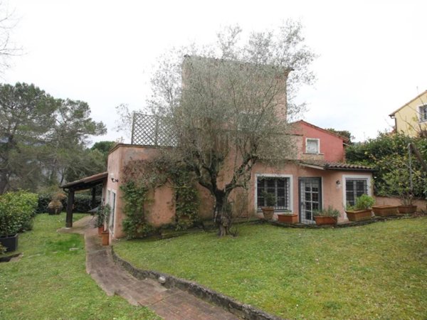 casa indipendente in vendita a Garlenda