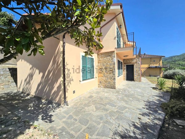 casa indipendente in vendita a Garlenda