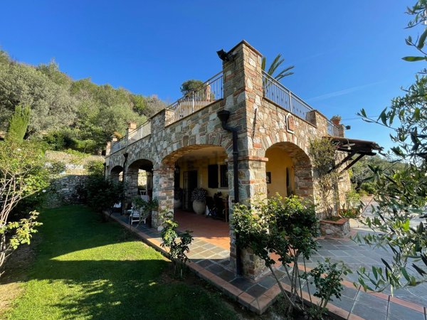 casa indipendente in vendita a Garlenda