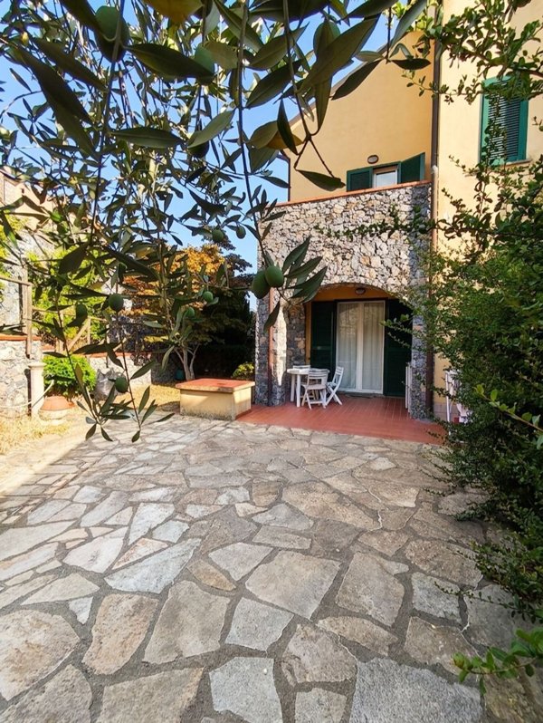 casa indipendente in vendita a Garlenda