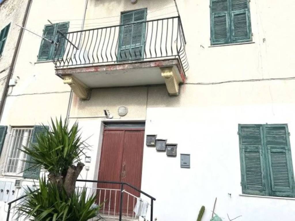 appartamento in vendita a Giustenice in zona San Lorenzo
