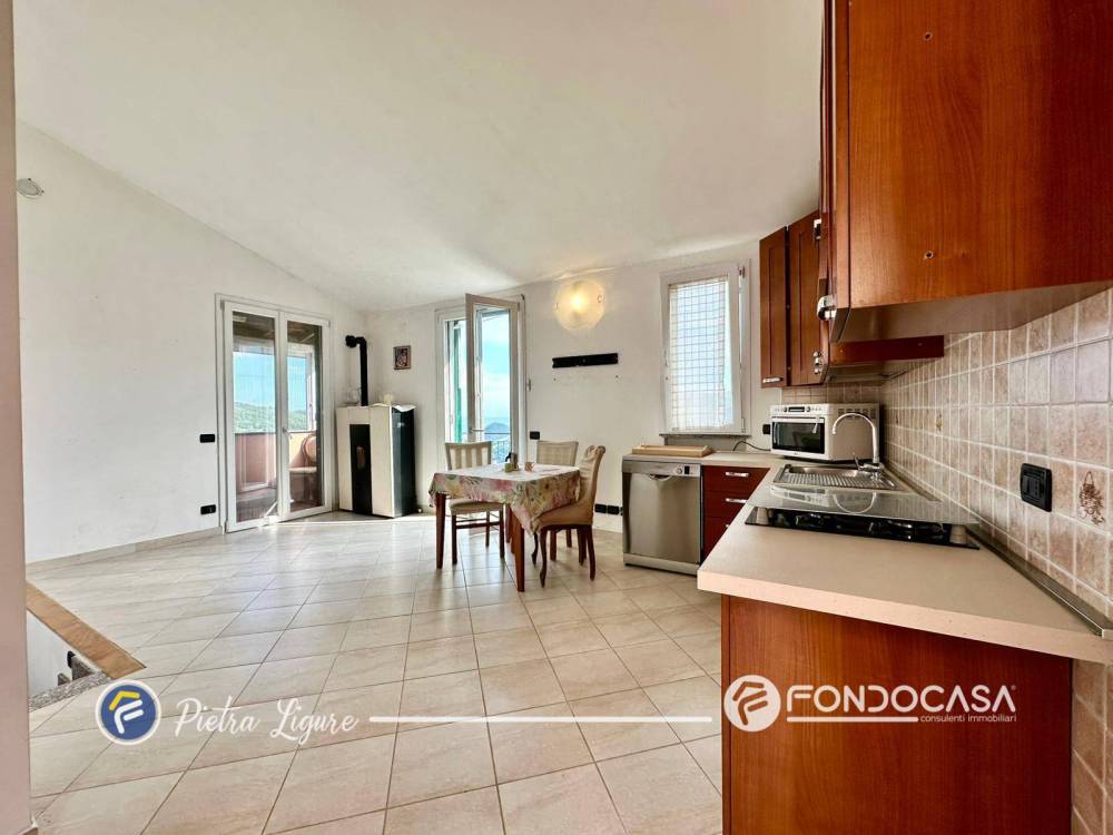 casa indipendente in vendita a Giustenice