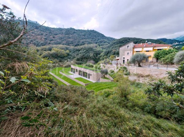 terreno edificabile in vendita a Giustenice