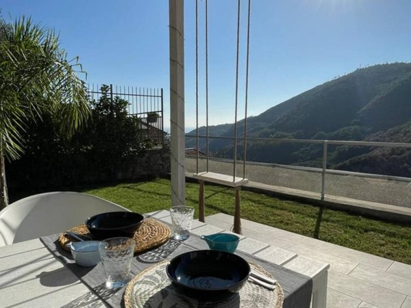 casa indipendente in vendita a Giustenice in zona San Lorenzo