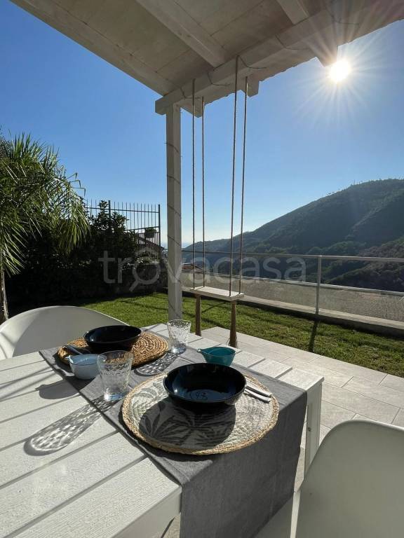 casa indipendente in vendita a Giustenice in zona San Lorenzo