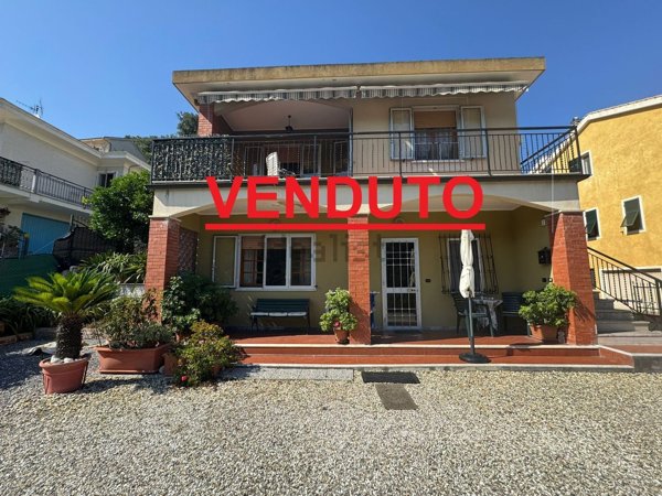 casa indipendente in vendita a Giustenice