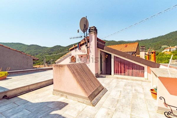 casa indipendente in vendita a Giustenice in zona San Lorenzo