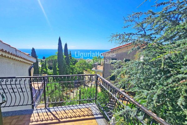 casa indipendente in vendita a Giustenice