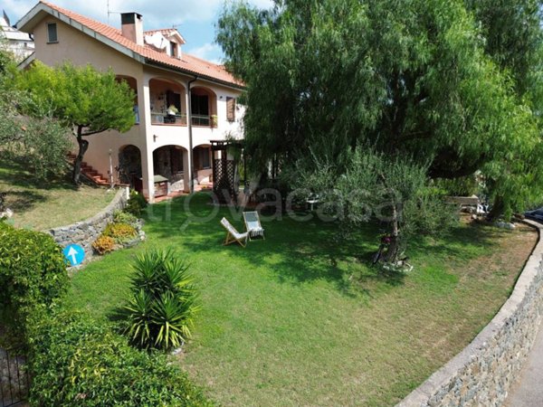 casa indipendente in vendita a Giustenice in zona San Lorenzo