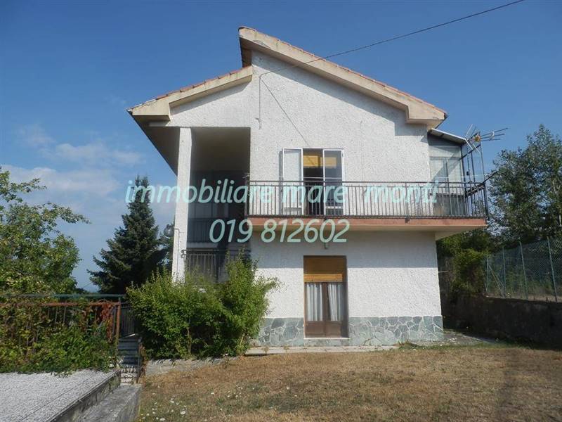 casa indipendente in vendita a Giusvalla